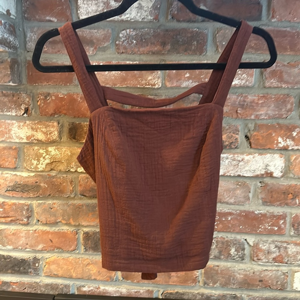 Anthropologie Women’s top. Size small. Gently used, worn once.
